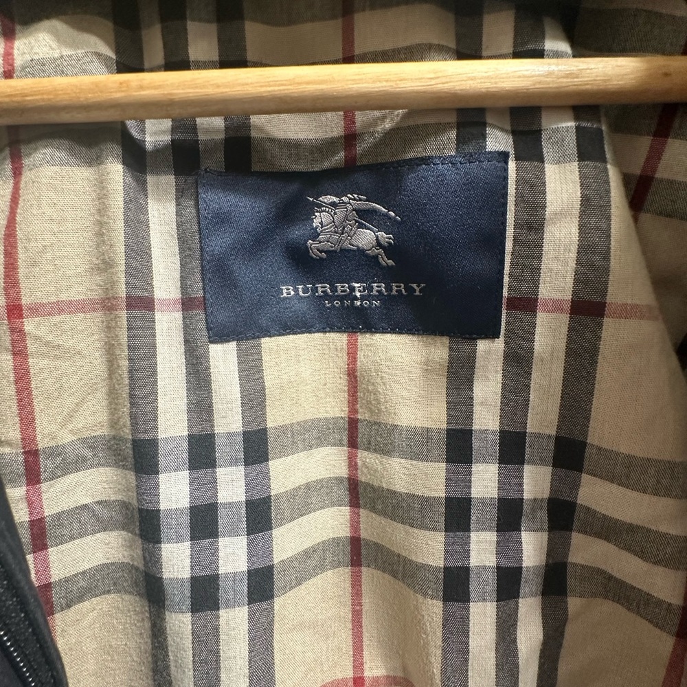 Burberry jacket - Picture 3 of 8